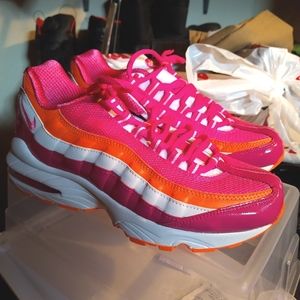 Youth size 5.5 air max